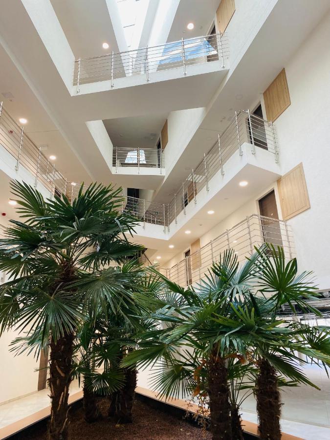 Atrium Apartman Heviz Mit Panoramaterrasse Und Tiefgarage Exterior photo